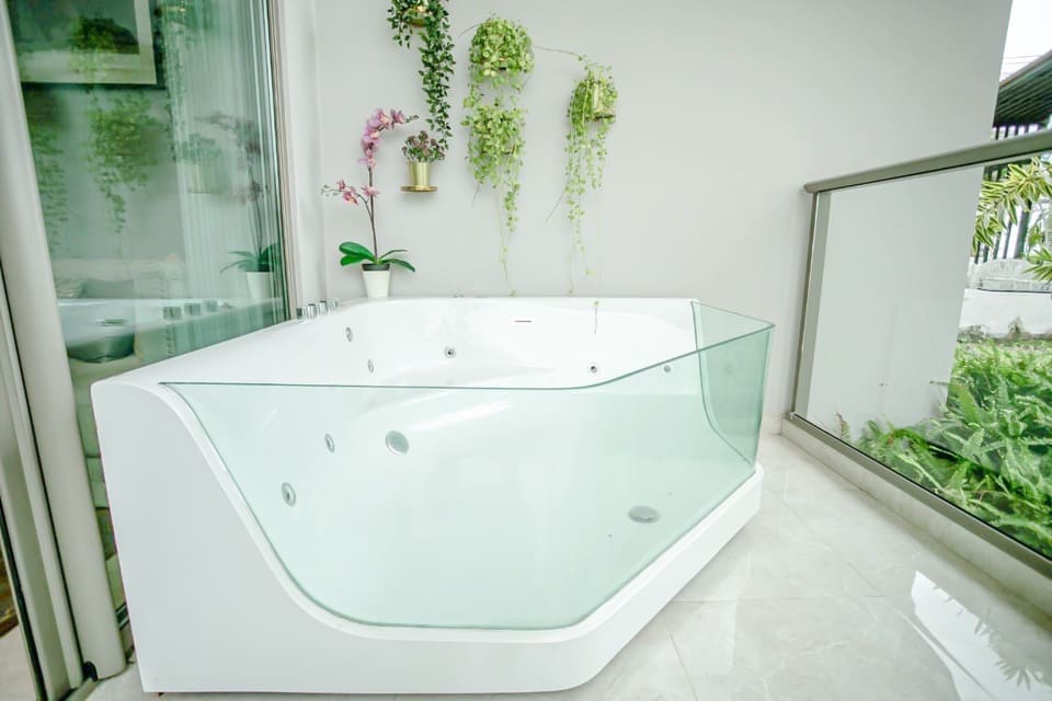 2 bedrooms Condo in Pattaya, Thailand No. 12190