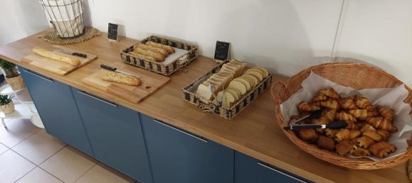 Apartamento de 2 dormitorios en Grandcamp-Maisy, France No. 1900 10