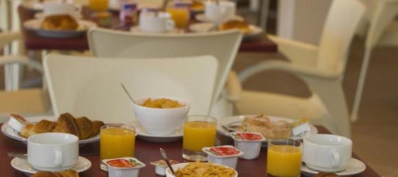 Apartamento de 2 dormitorios en Grandcamp-Maisy, France No. 1900 8