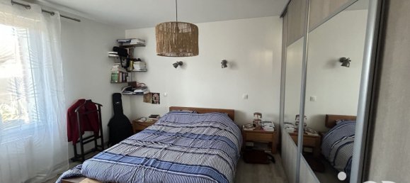 Moradia em banda de 5 divisões em Isdes, France N.º 53621 2