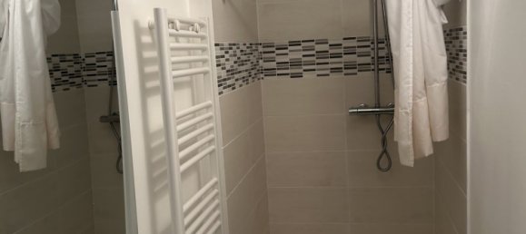 Moradia em banda de 5 divisões em Isdes, France N.º 53621 18