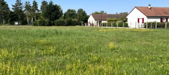  Land in Les Grandes-Chapelles, France No. 344694 4