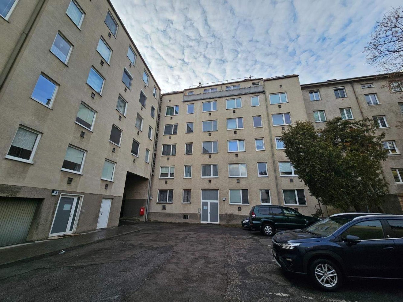 2 rooms Apartment in Vienna, Austria No. 37621