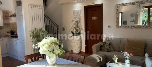 Дом с 2 спальнями в Риньяно Фламинио, Италия № 330748 20