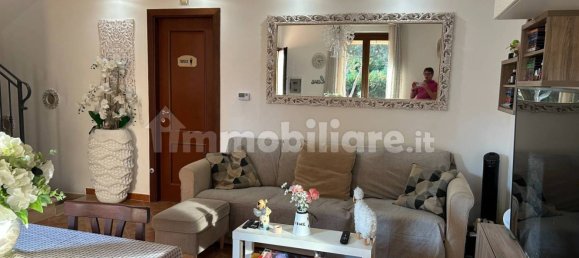 Дом с 2 спальнями в Риньяно Фламинио, Италия № 330748 19