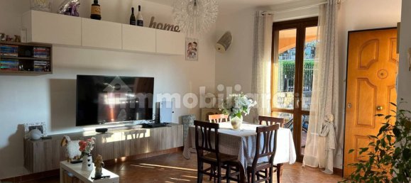 Дом с 2 спальнями в Риньяно Фламинио, Италия № 330748 16