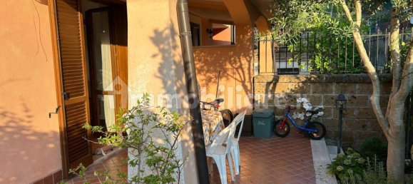 Дом с 2 спальнями в Риньяно Фламинио, Италия № 330748 12