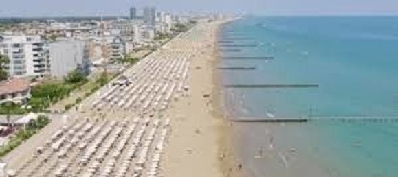 3 rooms Apartment in Jesolo, Italy No. 276071 9