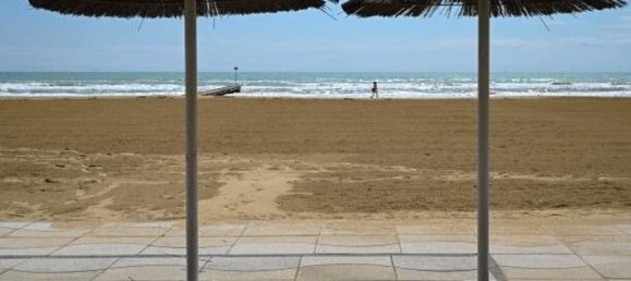 3 rooms Apartment in Jesolo, Italy No. 276071 5