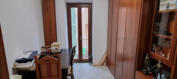 2 Schlafzimmer Wohnung in Rome, Italy, Nr. 221931 10