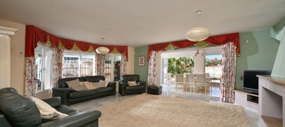 3 bedrooms Villa in Calahonda, Spain No. 147767 3