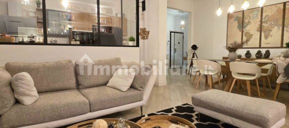 Квартира с 3 спальнями в Рим, Италия № 322522 3