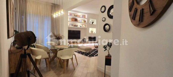 Квартира с 3 спальнями в Рим, Италия № 322522 2