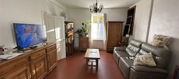 2 Schlafzimmer Haus in Romorantin-Lanthenay, France, Nr. 43213 2