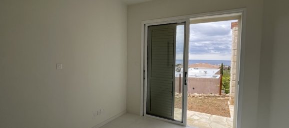 Bungalow com 3 quartos em Chloraka, Cyprus No. 17140 2