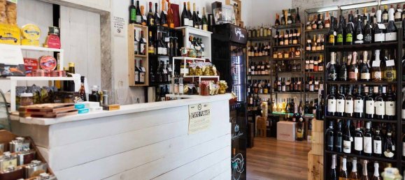 3 rooms Commercial property in Cattolica, Italy No. 335991 6