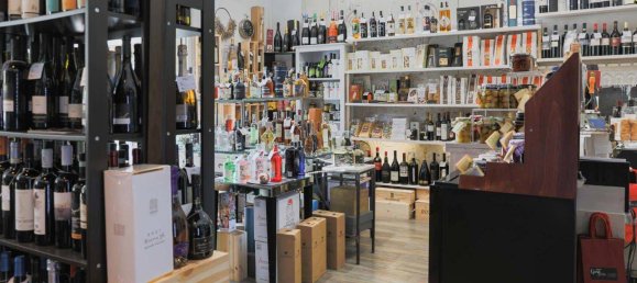 3 rooms Commercial property in Cattolica, Italy No. 335991 9