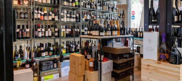 3 rooms Commercial property in Cattolica, Italy No. 335991 8