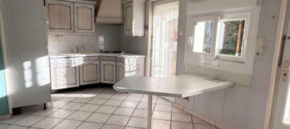 3 bedrooms House in Harly, France No. 51139 5