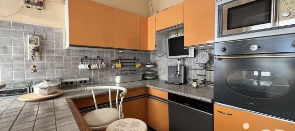 Casa de 4 dormitorios en Courtenay, France No. 254068 4