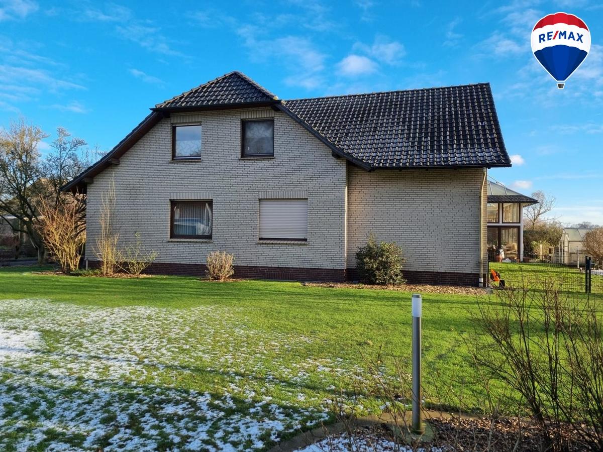 9 rooms House in Minden-Lubbecke, Germany No. 136039