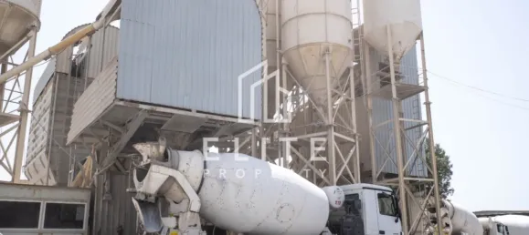 Fábrica en Al Quoz, UAE 8268 m² No. 97757 3