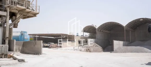 Fábrica en Al Quoz, UAE 8268 m² No. 97757 4