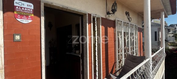 4 bedrooms Villa in Corroios, Portugal No. 208924 16