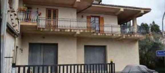 6 rooms Apartment in Carolei, Italy No. 185409 14