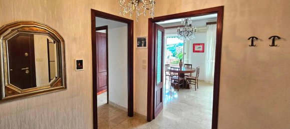 3 rooms Apartment in Genoa, Italy No. 40460 8