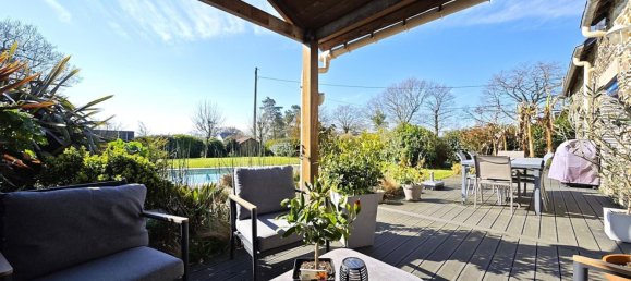 4 bedrooms House in Caro, France No. 201860 3