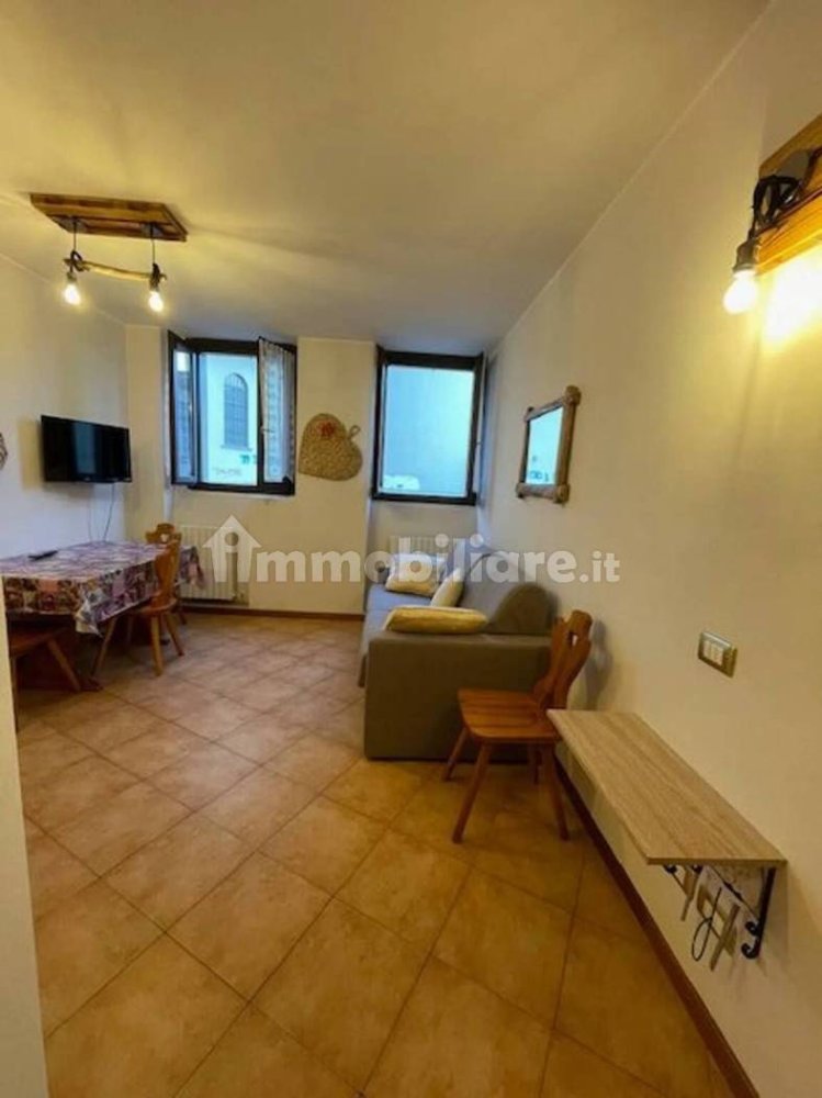 Квартира с 2 спальнями в Барцио, Италия № 327305