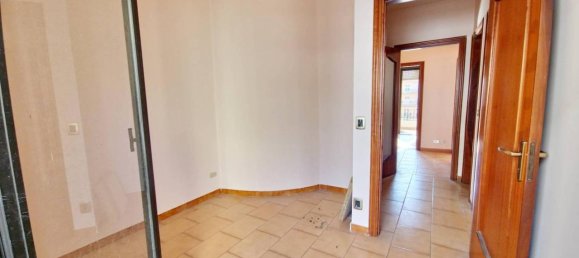 3غرفة شقة في Reggio Calabria, Italy رقم 122644 17