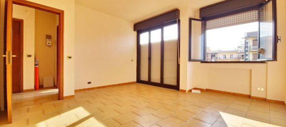 3غرفة شقة في Reggio Calabria, Italy رقم 122644 9