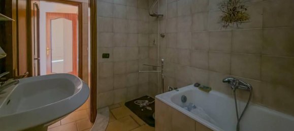 3غرفة شقة في Reggio Calabria, Italy رقم 122644 21