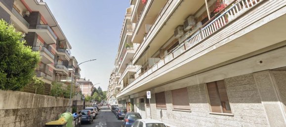 3 rooms Apartment in Rome, Italy No. 30370 16