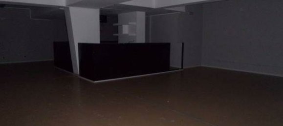 230m² Commercial property in Reggio Calabria, Italy No. 113625 12