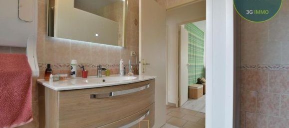 Casa de 4 dormitorios en Verrie, France No. 310095 12