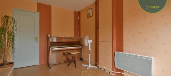 Casa de 4 dormitorios en Verrie, France No. 310095 11