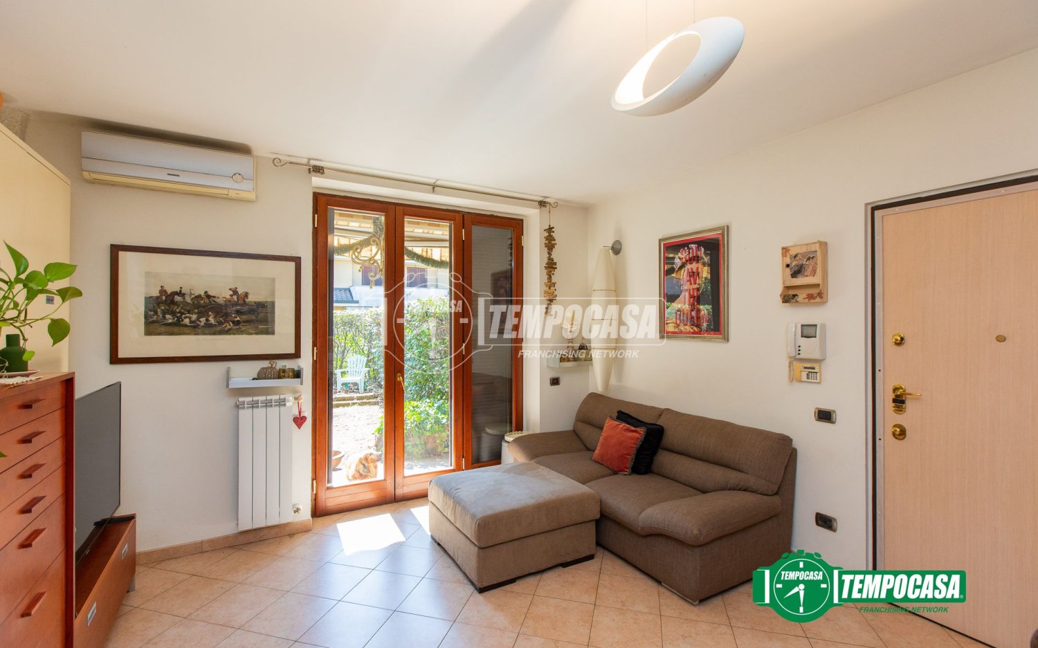 2 bedrooms Apartment in Busto Arsizio, Italy No. 372852