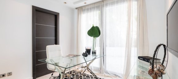 5 bedrooms House in Marbella, Spain No. 146186 16