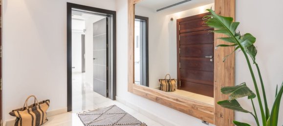 5 bedrooms House in Marbella, Spain No. 146186 9