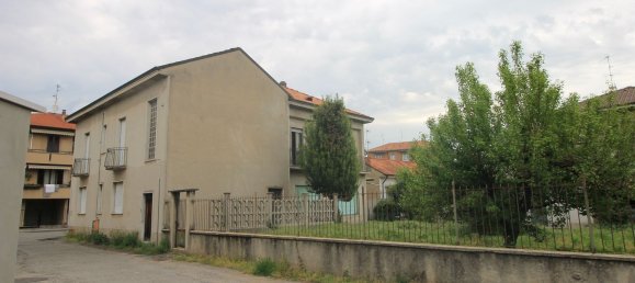 9-Zimmer Haus in Seregno, Italy, Nr. 334599 9