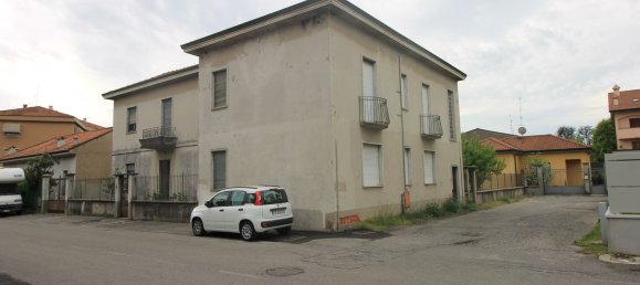 9-Zimmer Haus in Seregno, Italy, Nr. 334599 3