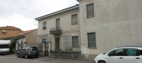 9-Zimmer Haus in Seregno, Italy, Nr. 334599 13