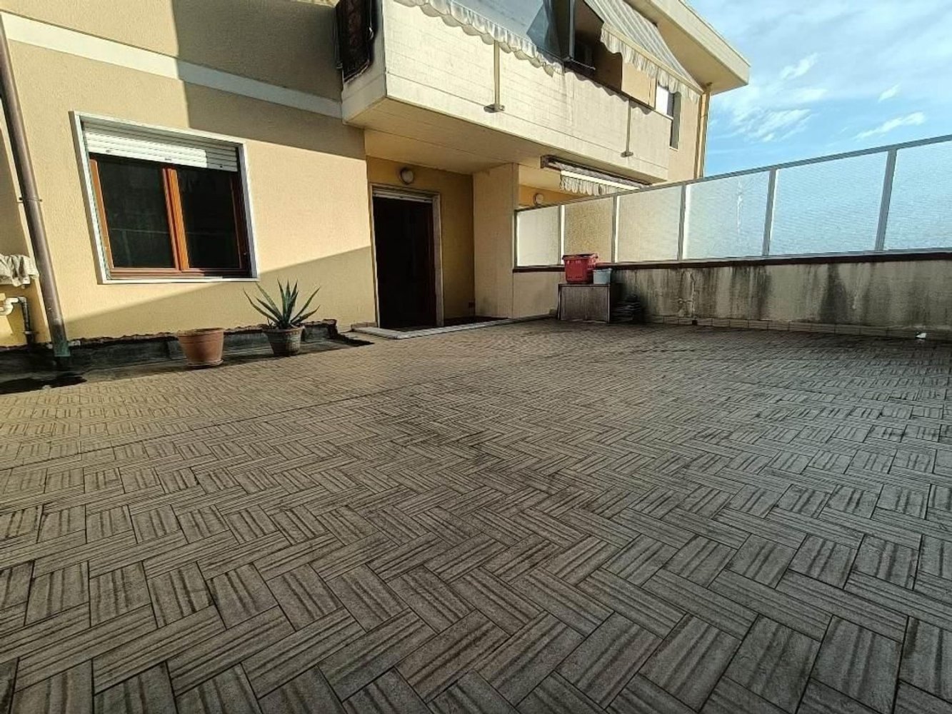 Квартира с 4 комнатами в Каррара, Италия № 16850