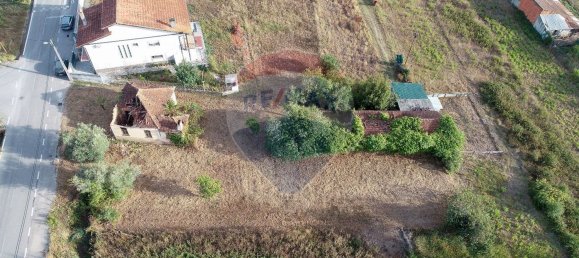 2 bedrooms House in Coimbra, Portugal No. 180394 2