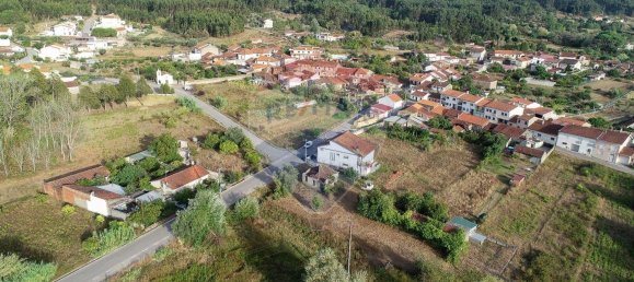 2 bedrooms House in Coimbra, Portugal No. 180394 3