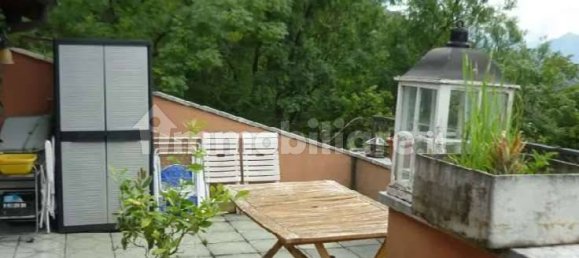 3 bedrooms Villa in Porlezza, Italy No. 3945 6