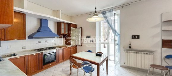 3 bedrooms Apartment in Savona, Italy No. 378386 4